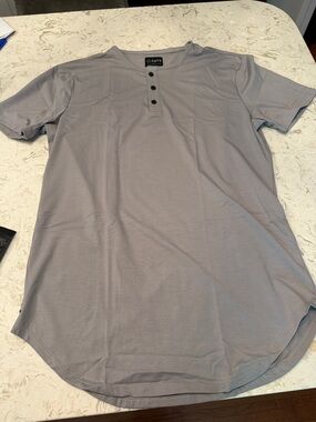 Cuts Clothing Short Sleeve Henley Shirt - Gray